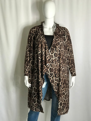 Curvy girl leopard print open front cardigan hoodie.